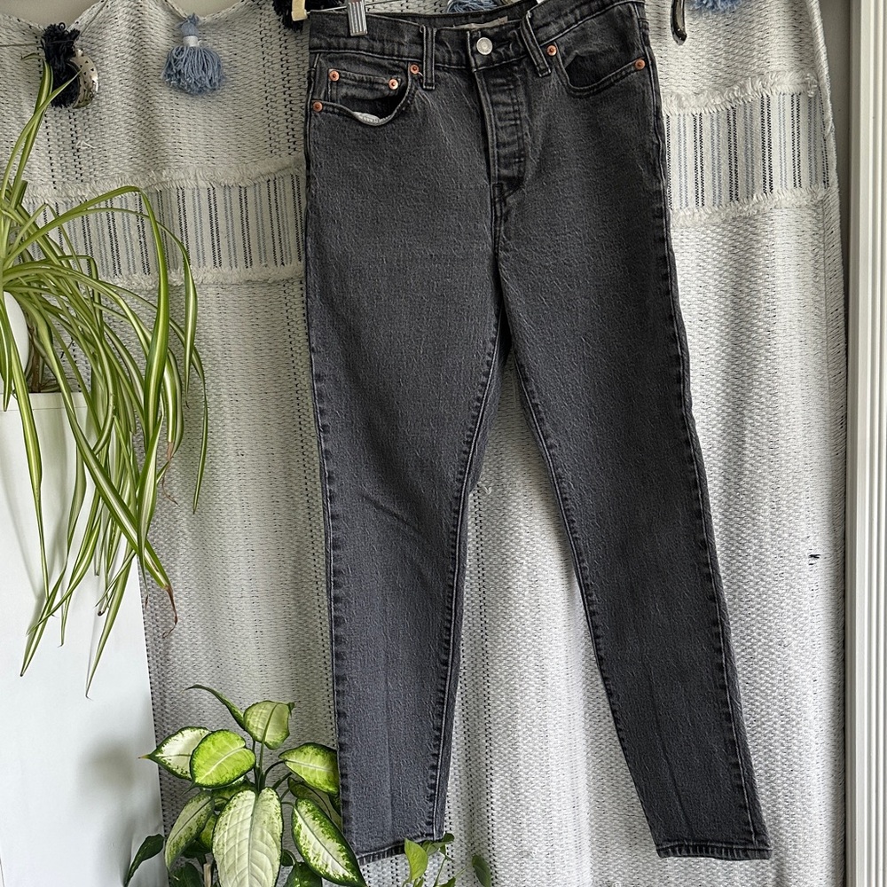 Levi's Women's Black Jeans Wedgie